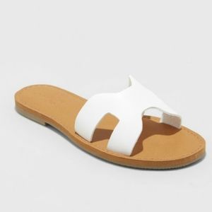 ❌SOLD❌Universal Thread Jenny slip on sandals